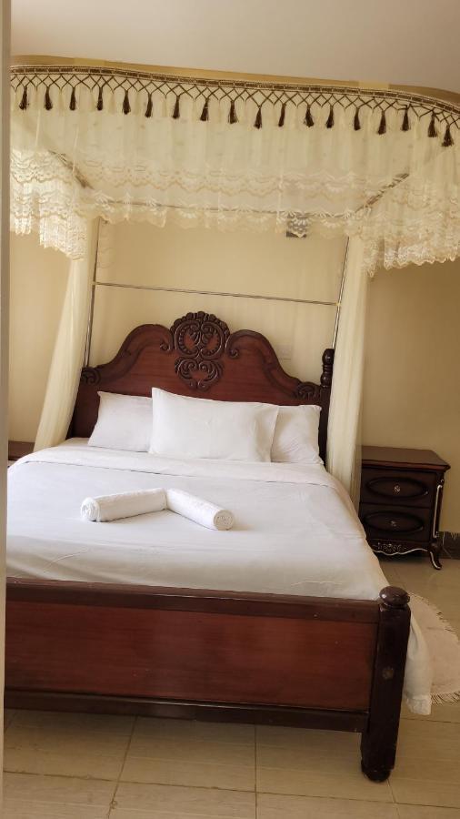 Ree Homestay And Safaris -Jkia Mlolongo ภายนอก รูปภาพ