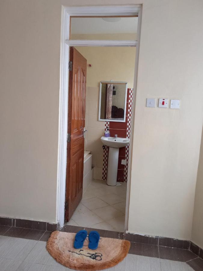 Ree Homestay And Safaris -Jkia Mlolongo ภายนอก รูปภาพ